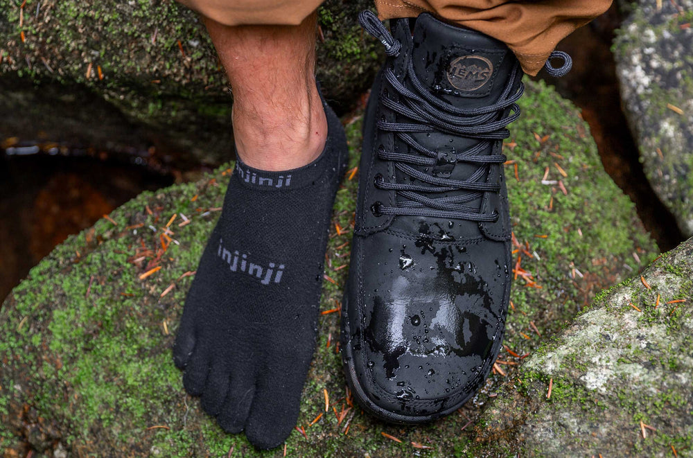 Men's Waterproof Hiking Boot - Brown