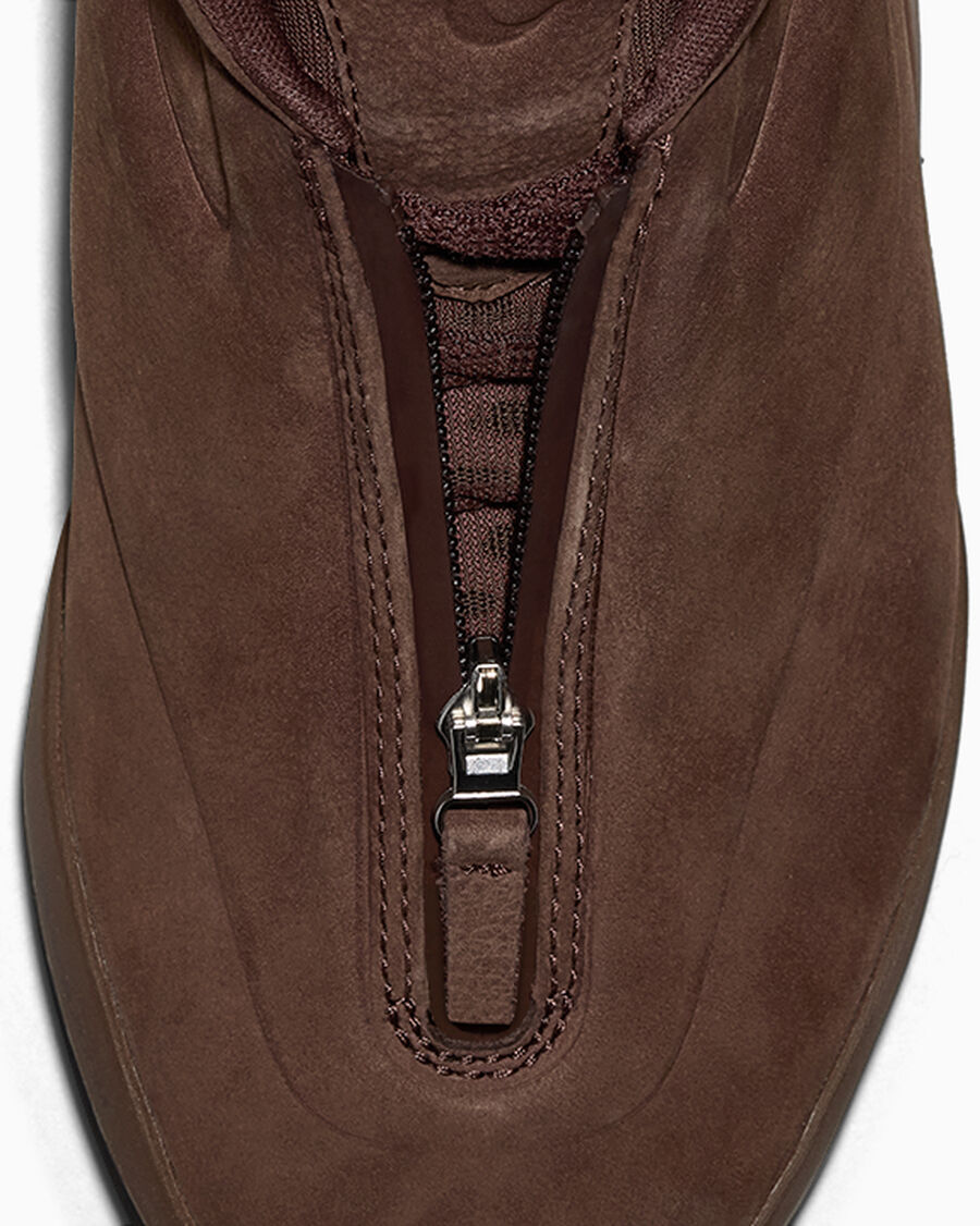 Nubuck Basketball Low Top Shoe