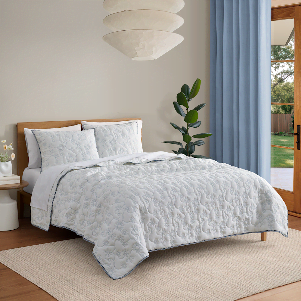 Queen Microfiber Quilt Set