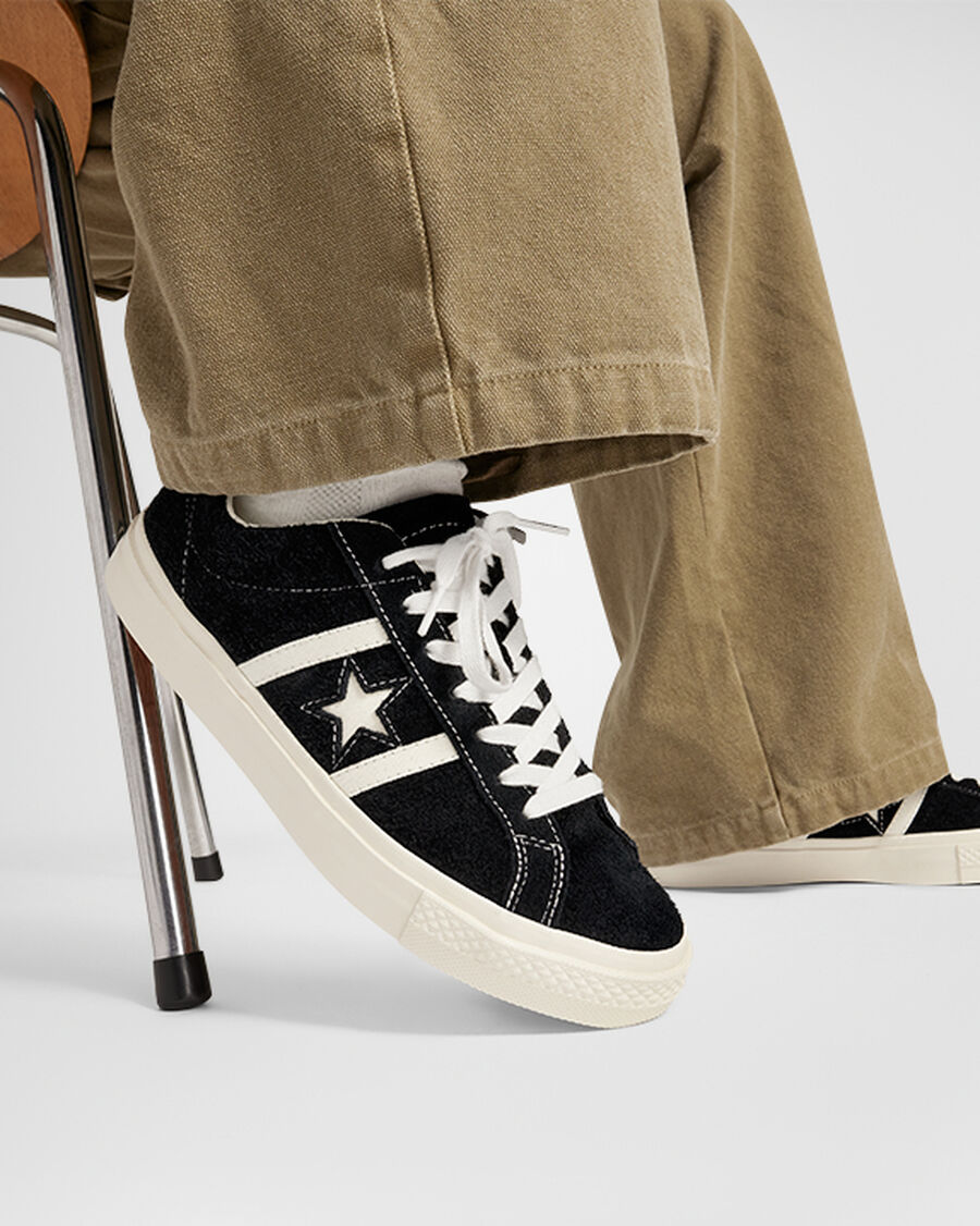 Unisex Suede Low Top Skate Shoe - Black - Black/Egret/Egret
