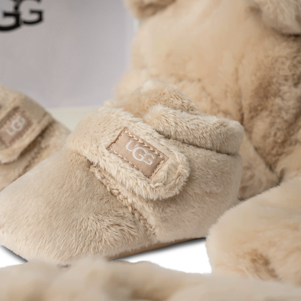 Baby Bootie, Hat And Mitten Set