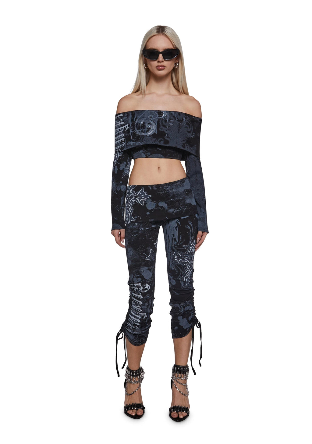 Printed Off-Shoulder Long-Sleeve Crop Top - Black