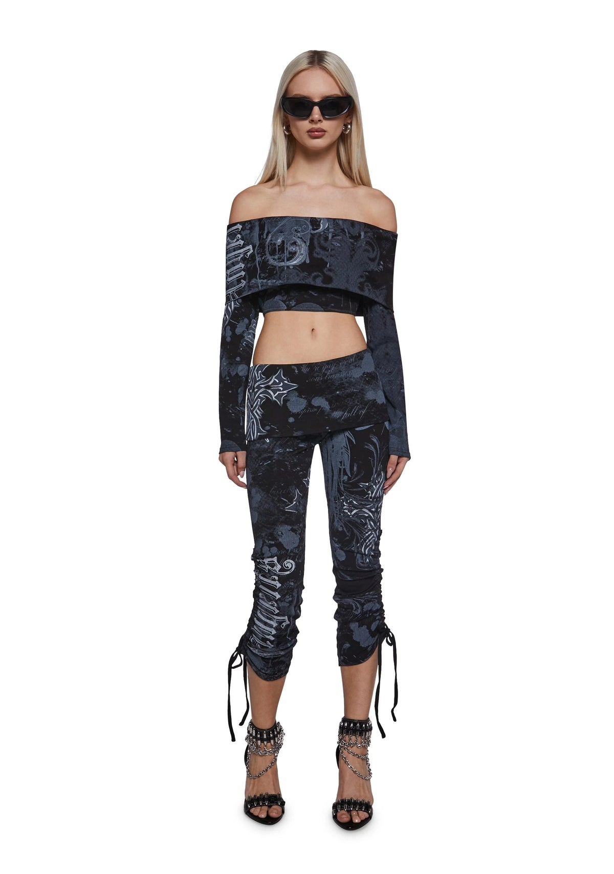 Printed Off-Shoulder Long-Sleeve Crop Top - Black