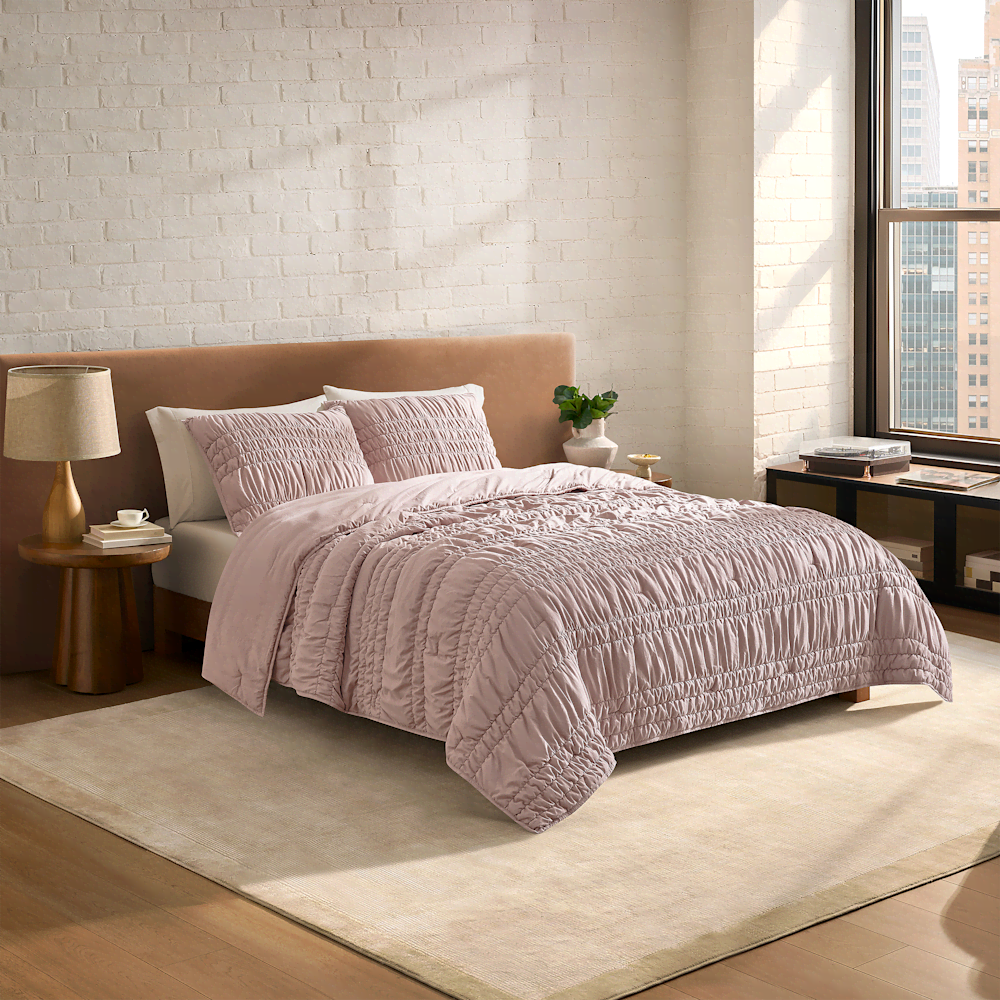 King Ruched Microfiber Quilt Set