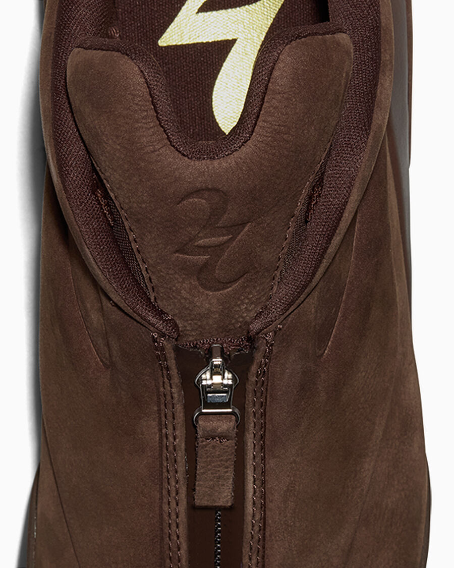 Nubuck Basketball Low Top Shoe