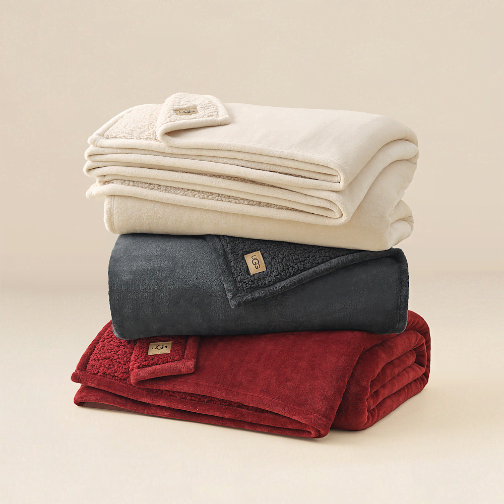 Extra-Large Plush Polyester Throw - Coffee Berry