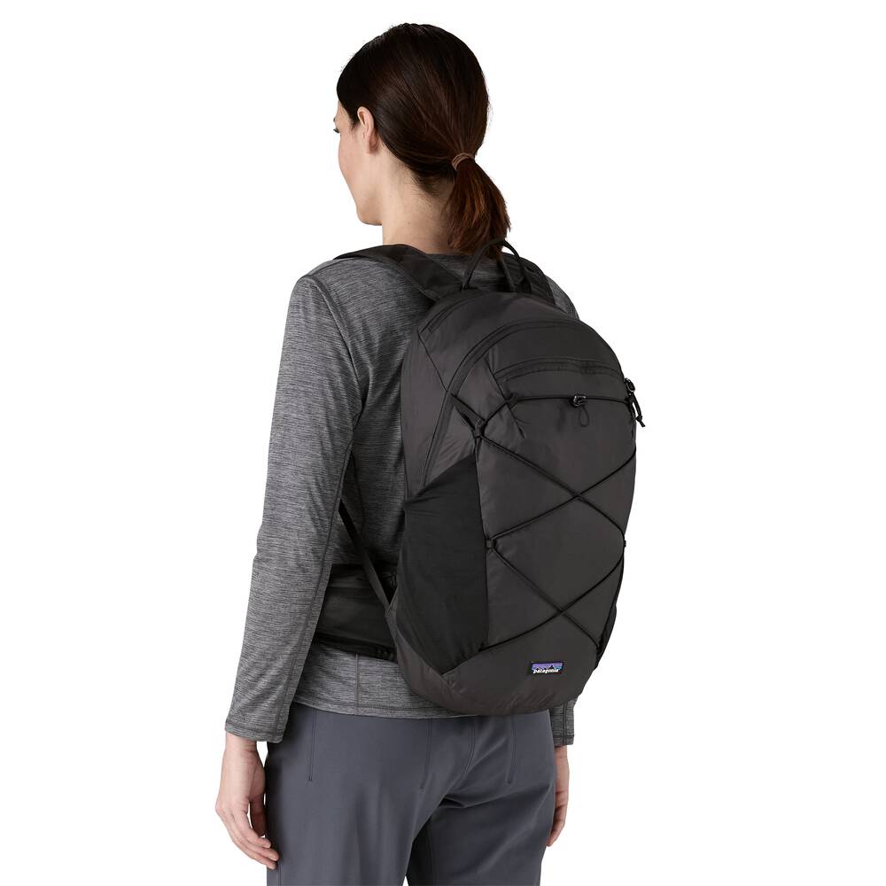 22L Hiking Daypack - Black