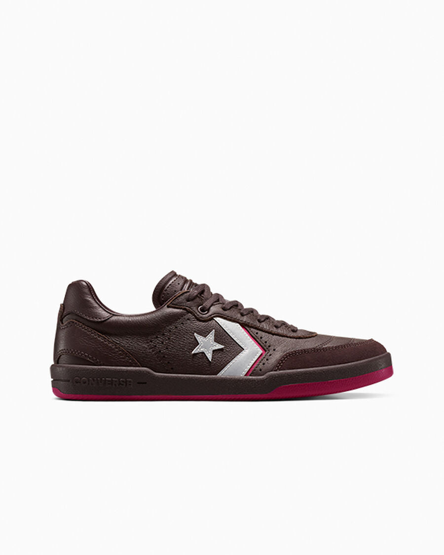 Leather And Suede Skate Low Top Sneakers
